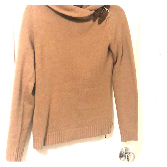 Black label Ralph Lauren sweater with buckle - Picture 2 of 7